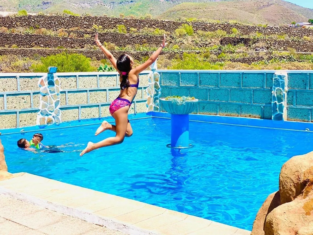 Holiday home Amani Suite Con Jacuzzi Piscina Y Naturaleza Buzanada Spain