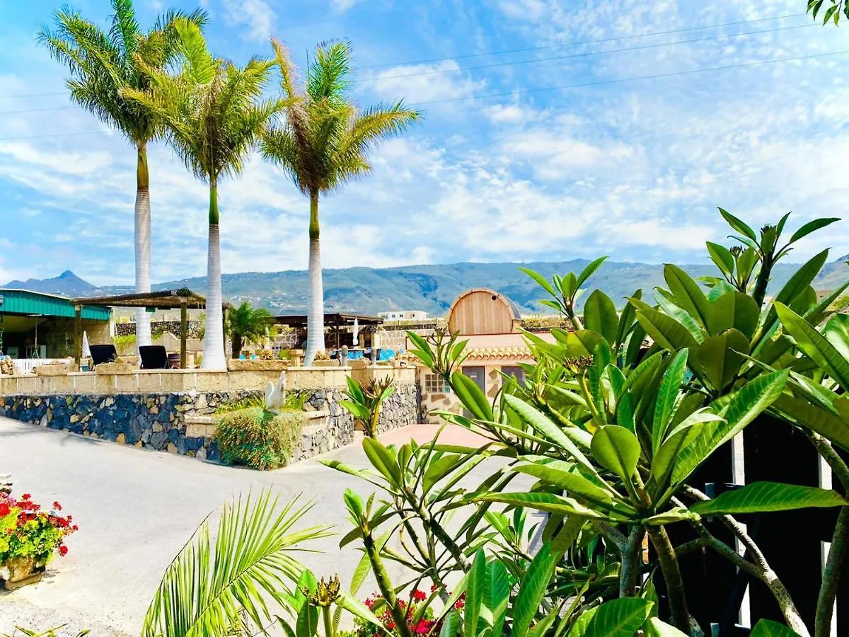 Holiday home Amani Suite Con Jacuzzi Piscina Y Naturaleza Buzanada